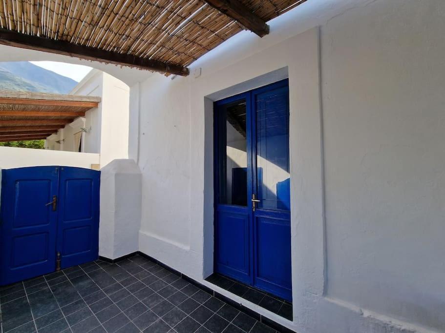 Stromboli Vacanze ภายนอก รูปภาพ